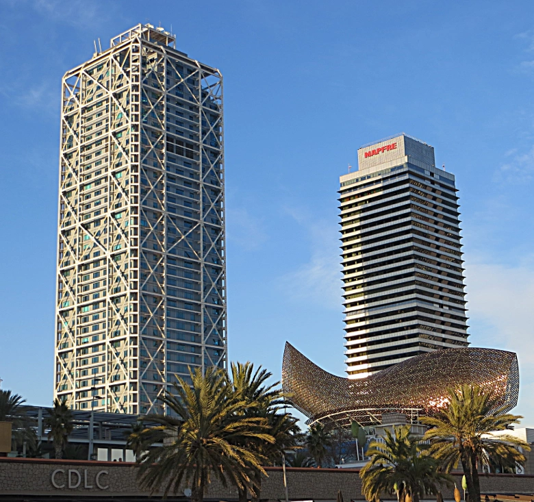 Torres Mapfre de Barcelona. Arquitecto Puig de Ayguavives.